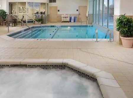 Drury Inn & Suites Kansas City Airport 