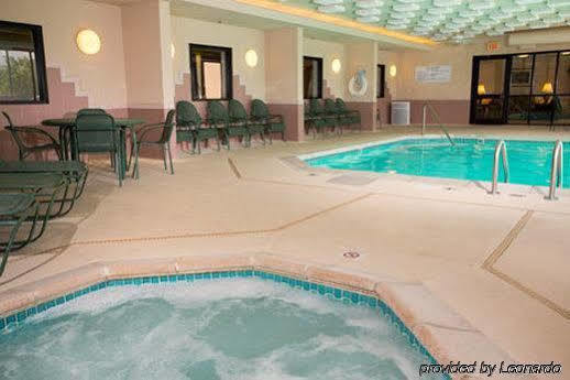 Drury & Kansas Airport Hotel Kansas City