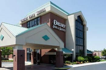 Drury & Kansas Airport Hotel
